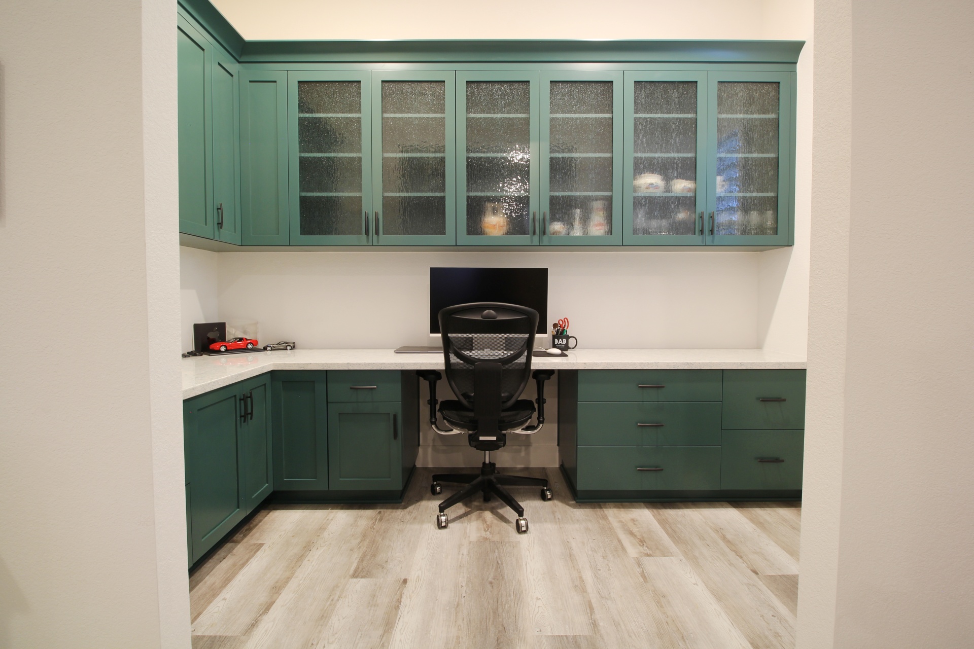 Lincoln After Countertop & Office Project